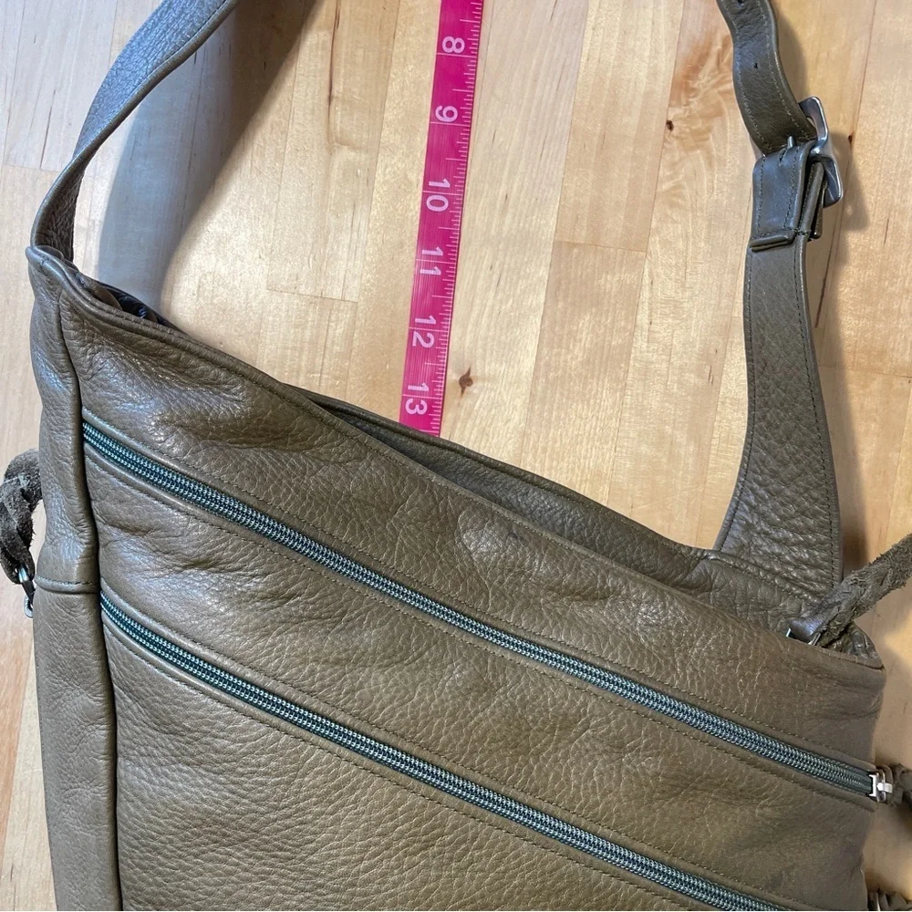 Sven USA Leather Carryall Bag Style 701 Avocato Green Angled Shoulder Bag